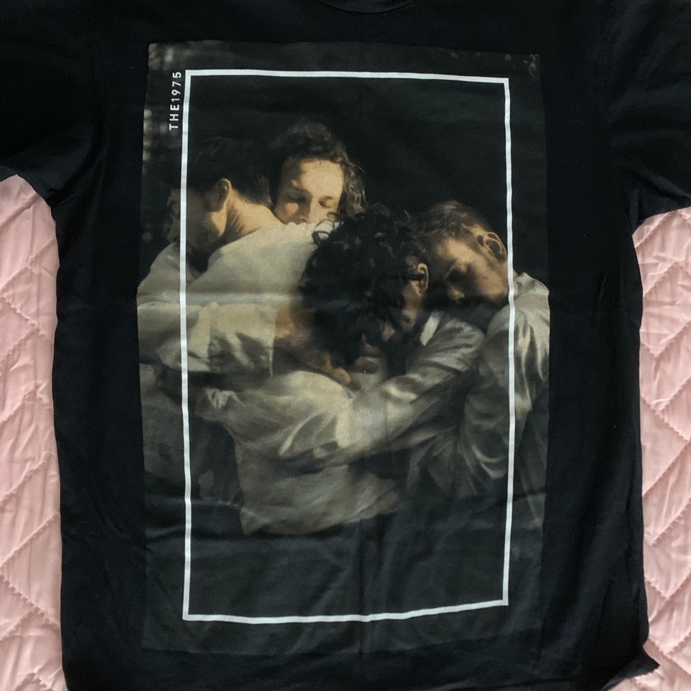 the 1975 tour shirt
